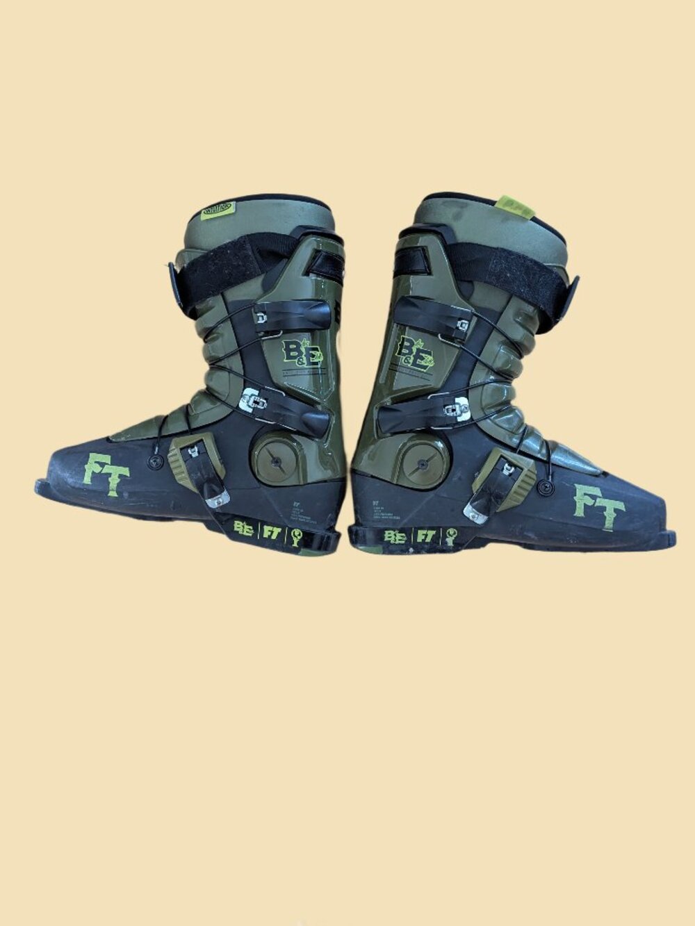 RARE - Full Tilt B&E Ski Boots - Size 29.5 - B-Dog & E-Dollo